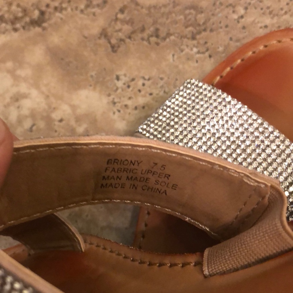 Sandals - Picture 5 of 6